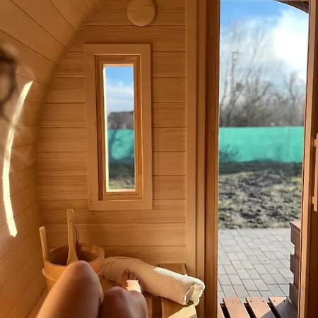 Elringat-lak Apartmanhaz Demjén