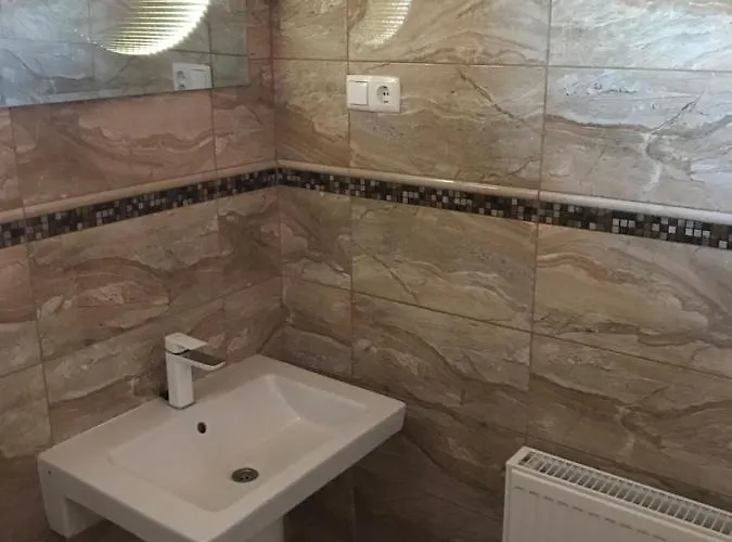 Elringat-lak Apartmanhaz Demjén